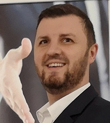 Portraitbild vom Experten "Adnan Hercegovac"