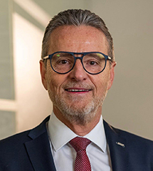 Portraitbild vom Experten "Peter Holzner"